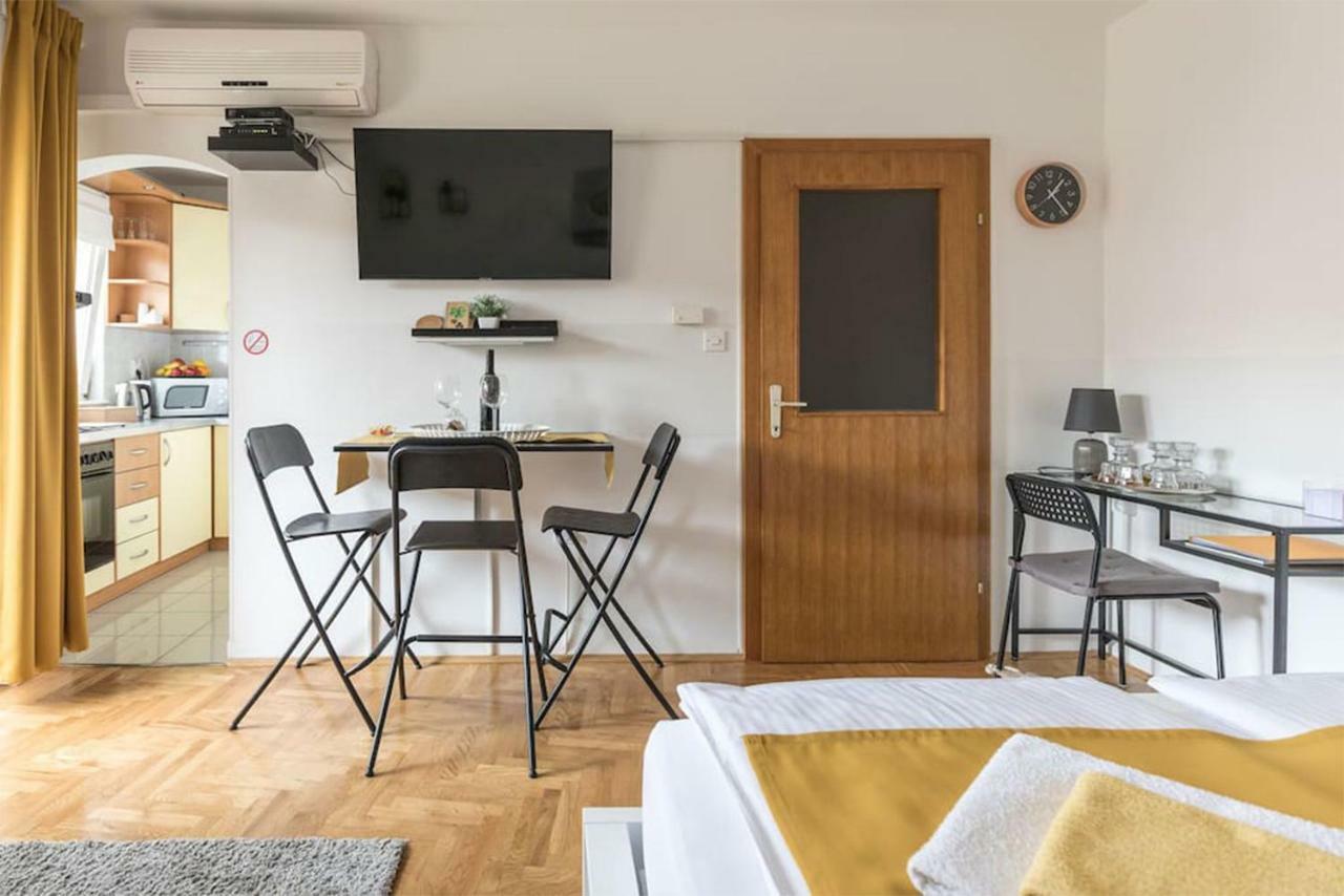 Studio Apartman Comodo Zagreb Eksteriør bilde